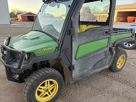 Image of John Deere XUV 835M equipment image 2