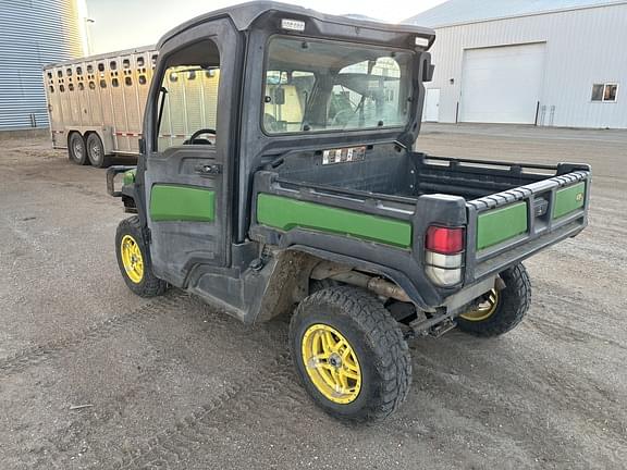 Image of John Deere XUV 835M equipment image 1