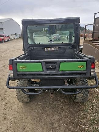 Image of John Deere XUV 835M equipment image 2