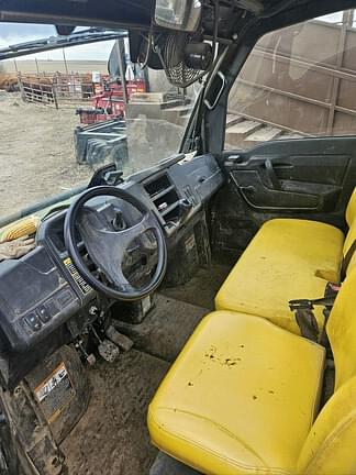 Image of John Deere XUV 835M equipment image 4