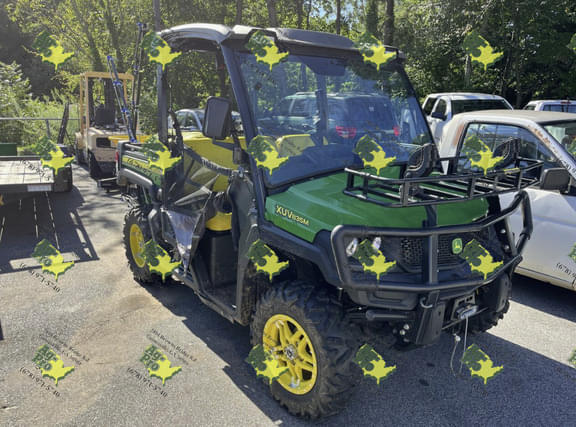 Image of John Deere XUV 835M Primary image