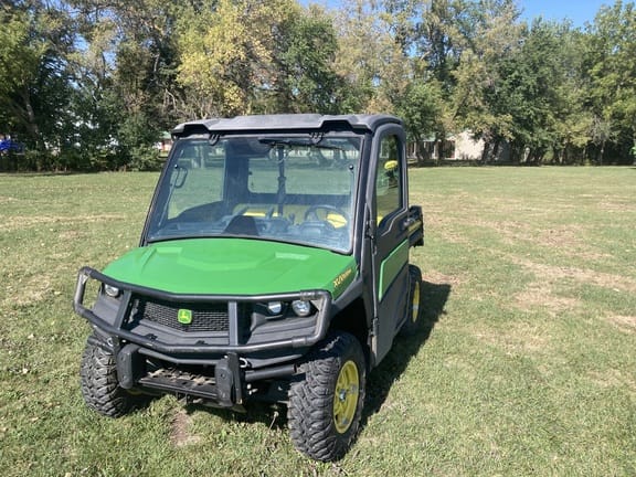 Main image John Deere XUV 835M