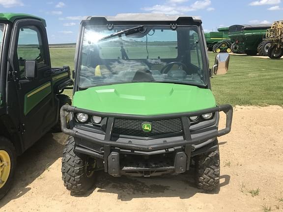 Image of John Deere XUV 835M equipment image 2