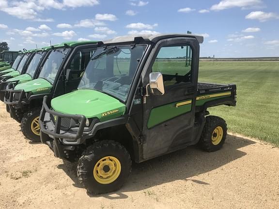 Image of John Deere XUV 835M equipment image 1