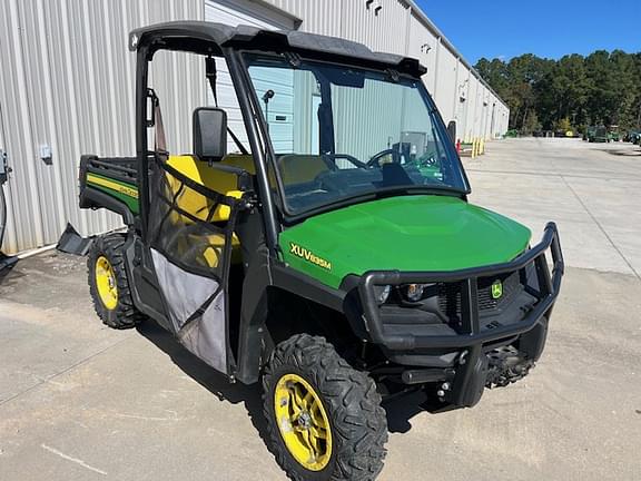 Image of John Deere XUV 835M Primary image