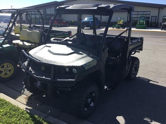 Image of John Deere XUV 835M equipment image 1