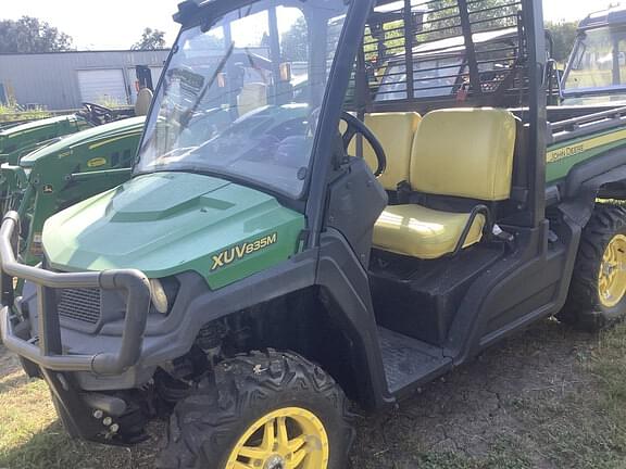 Image of John Deere XUV 835M equipment image 1