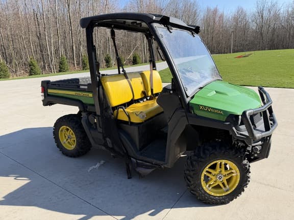 Image of John Deere XUV 835M Image 1