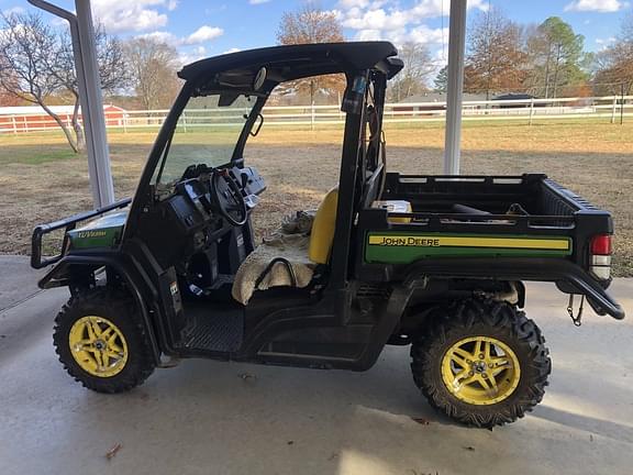 Image of John Deere XUV 835M Primary image