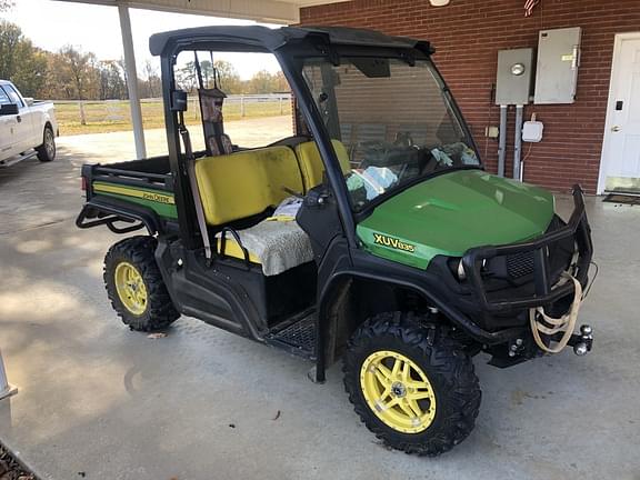 Image of John Deere XUV 835M equipment image 2