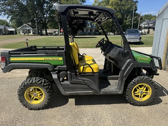 Image of John Deere XUV 835M equipment image 4