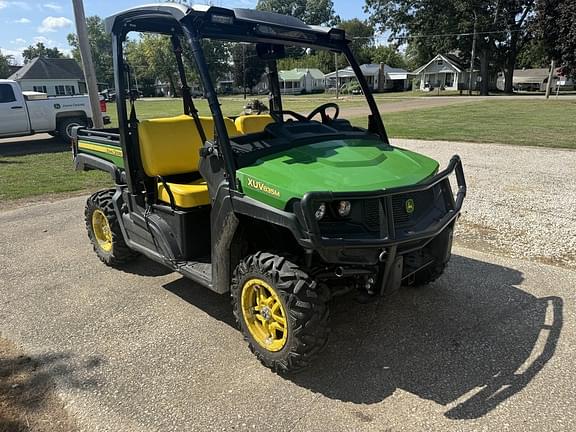 Image of John Deere XUV 835M equipment image 3