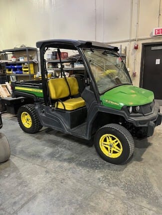 2018 John Deere XUV 835M Equipment Image0