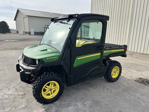 Image of John Deere XUV 835M Primary image