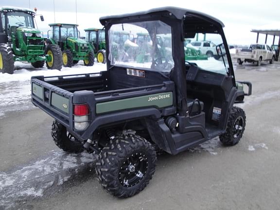 Image of John Deere XUV 835M equipment image 3