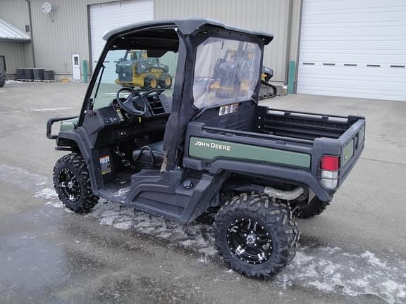 Image of John Deere XUV 835M equipment image 1