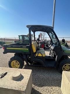 Image of John Deere XUV 835M equipment image 3