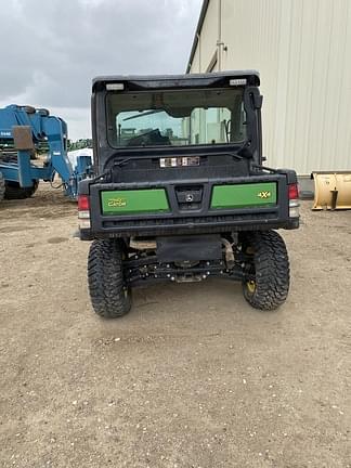 Image of John Deere XUV 835M equipment image 3