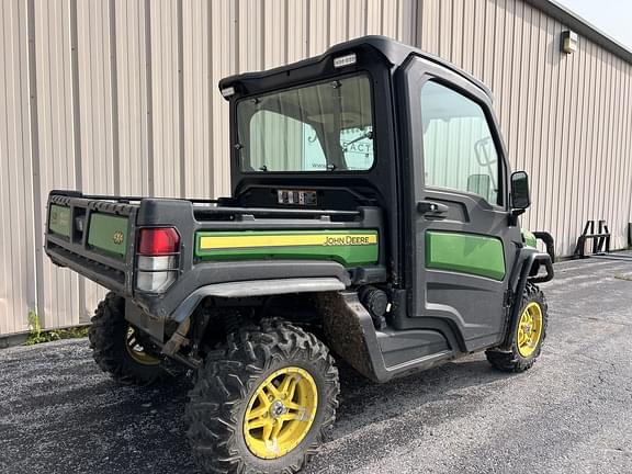 Image of John Deere XUV 835M equipment image 2