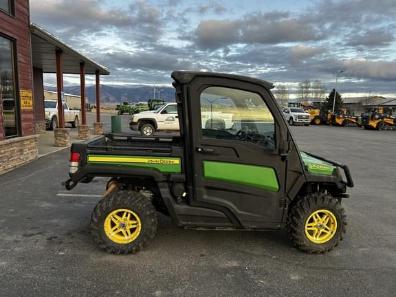 Image of John Deere XUV 835M equipment image 3