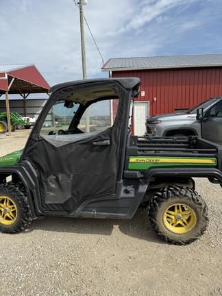 Image of John Deere XUV 835M equipment image 3