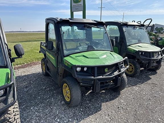 Image of John Deere XUV 835M equipment image 2