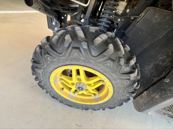 Image of John Deere XUV 835M equipment image 1