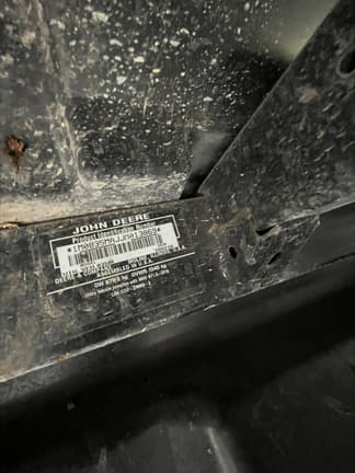 Image of John Deere XUV 835M equipment image 3