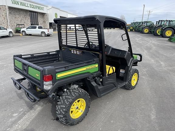 Image of John Deere XUV 835M equipment image 4