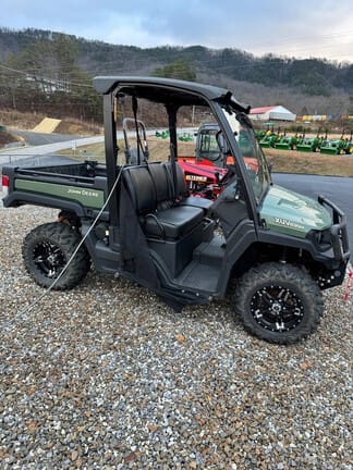 Main image John Deere XUV 835M