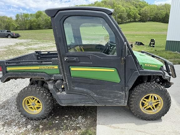 Image of John Deere XUV 835M equipment image 3