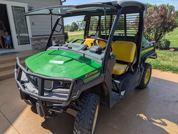 Image of John Deere XUV 835M equipment image 1