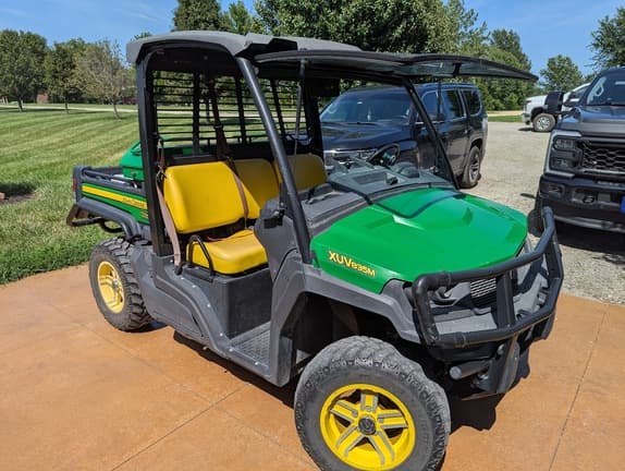 Image of John Deere XUV 835M equipment image 3