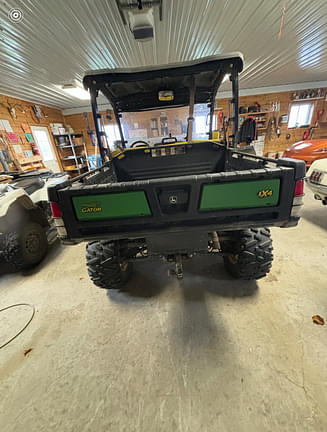 Image of John Deere XUV 835M equipment image 2