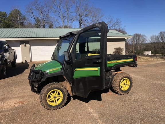 2018 John Deere XUV 835M Equipment Image0
