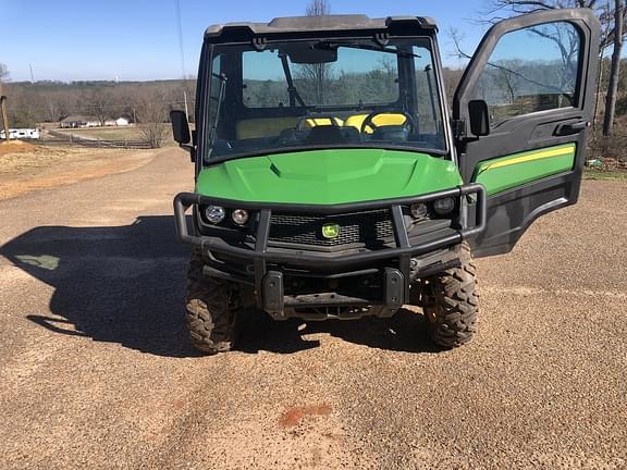 Image of John Deere XUV 835M equipment image 2