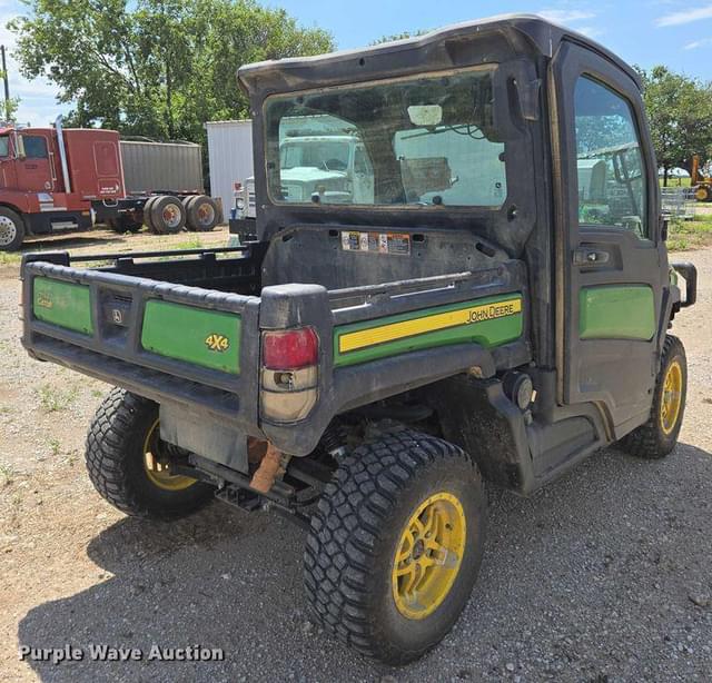 Image of John Deere XUV 835M equipment image 4