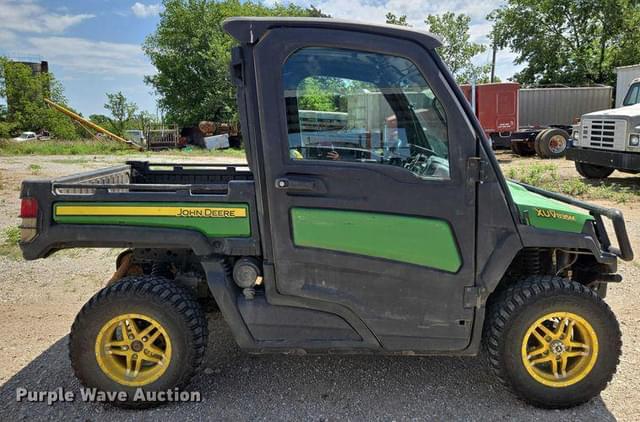 Image of John Deere XUV 835M equipment image 3