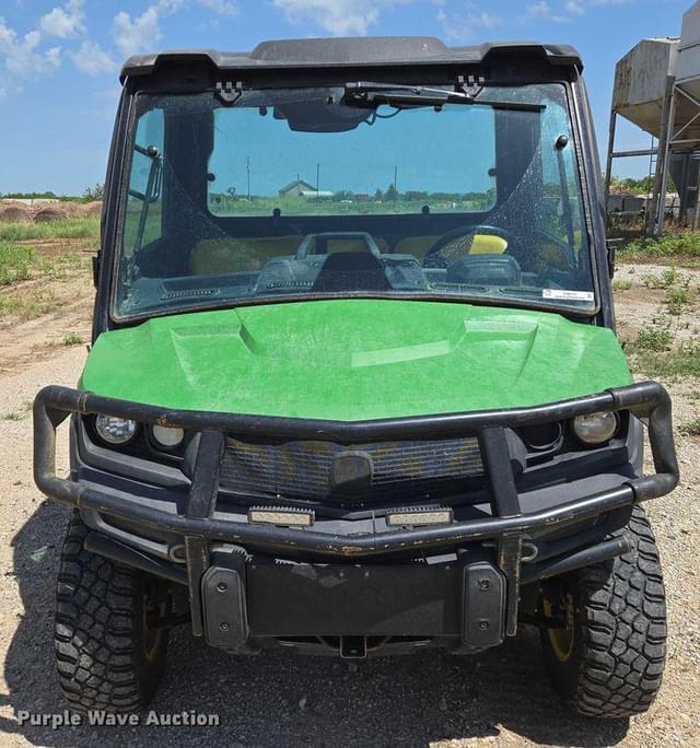 Image of John Deere XUV 835M equipment image 1