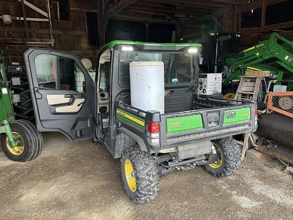 Image of John Deere XUV 835R equipment image 2