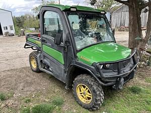 2018 John Deere XUV 835R Image