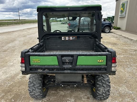 Image of John Deere XUV 835R equipment image 3