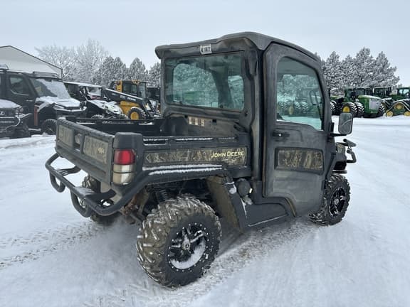Image of John Deere XUV 835R equipment image 3