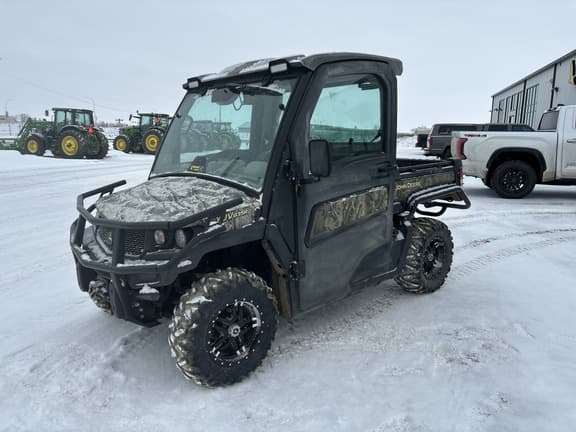 Image of John Deere XUV 835R equipment image 4