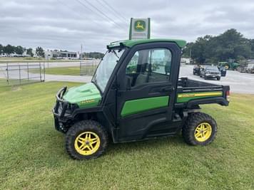 Main image John Deere XUV 835R