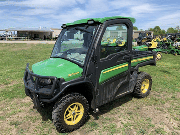 Main image John Deere XUV 835R