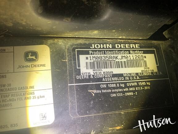 Image of John Deere XUV 835R equipment image 1