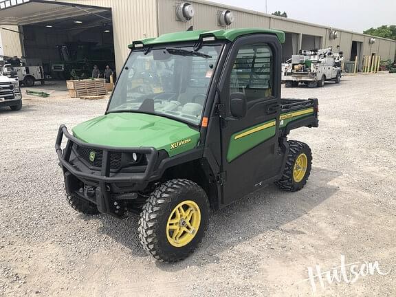 Image of John Deere XUV 835R equipment image 3