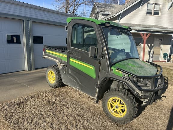 Image of John Deere XUV 835R Primary image