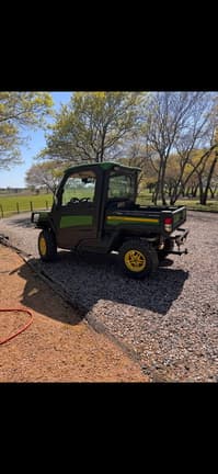 Image of John Deere XUV 835R equipment image 4